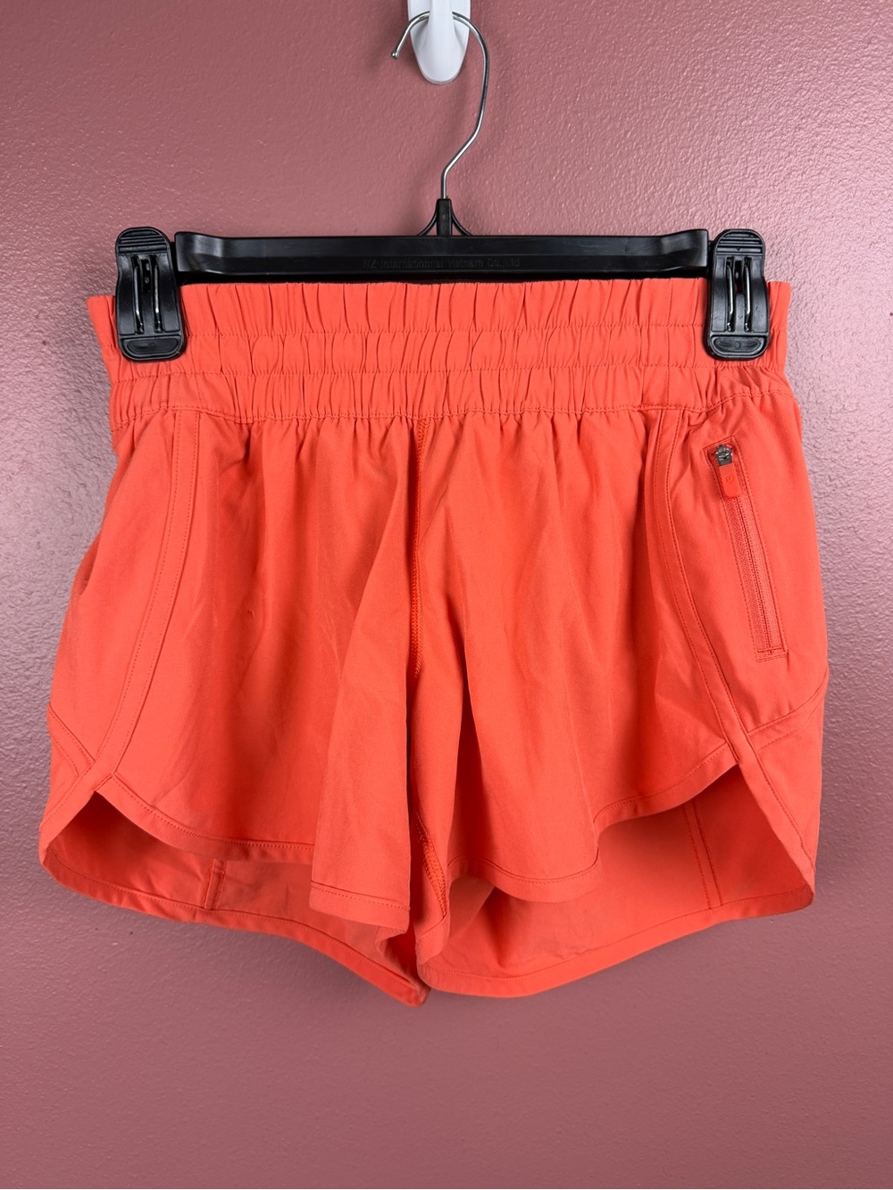 Lululemon Tracker Short in bright orange size 6 4 inch inseam - Picture 2 of 10